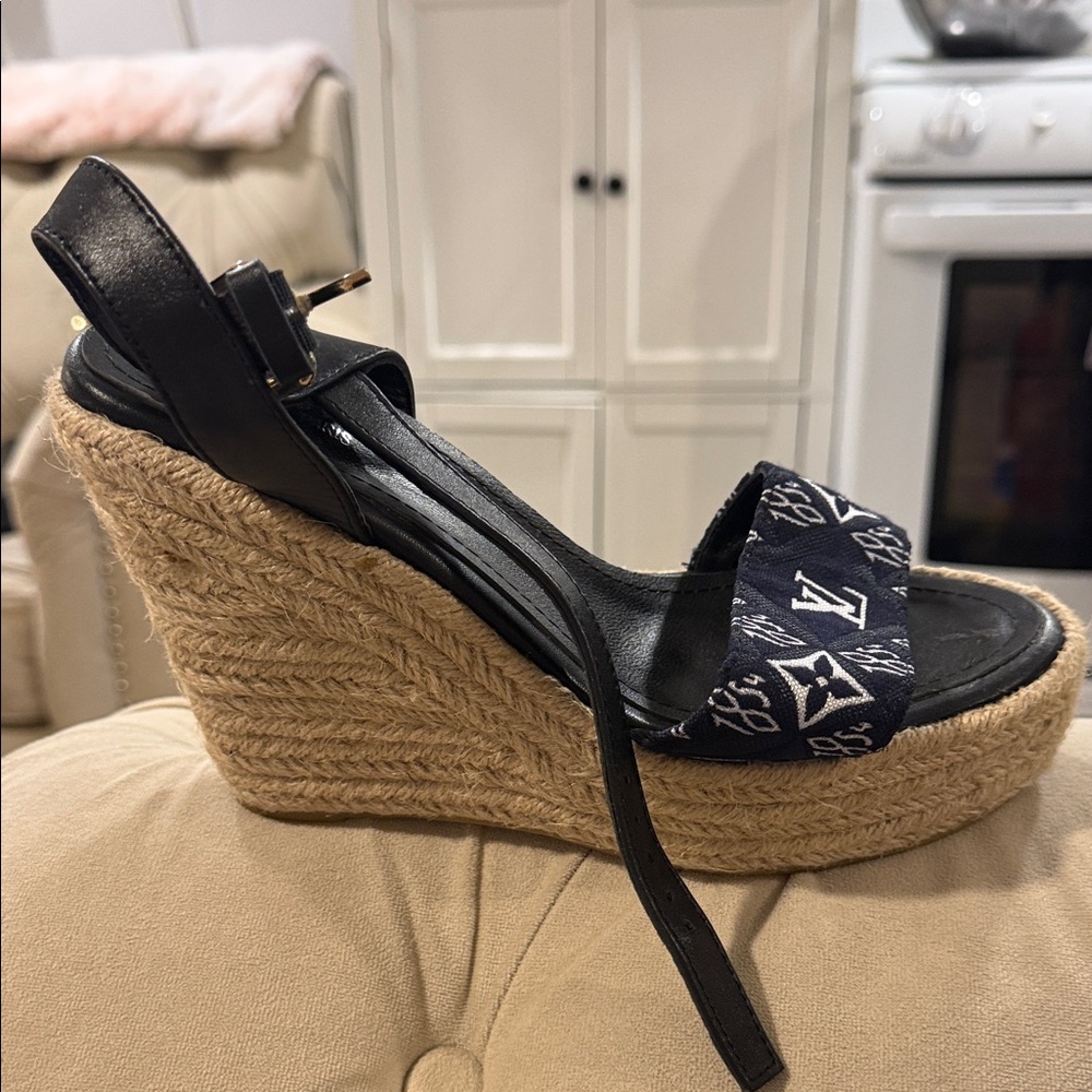Louis Vuitton Navy Monogram Jute Platform Sandal - Picture 3 of 3